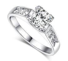 Load image into Gallery viewer, Prong Setting Wedding Ring